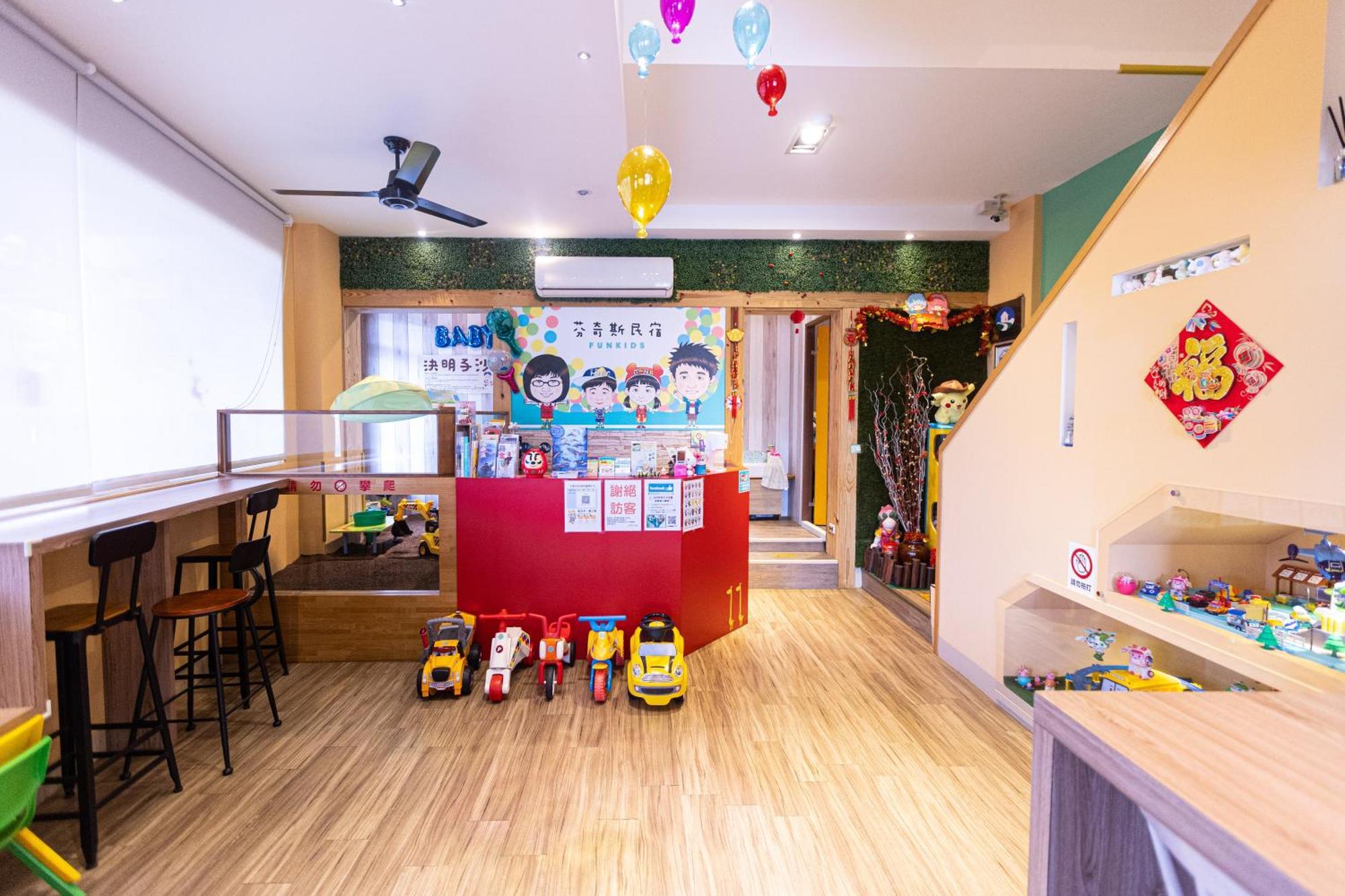 Fun Kids B&B Hualien Buitenkant foto